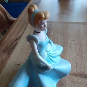 Musical statue